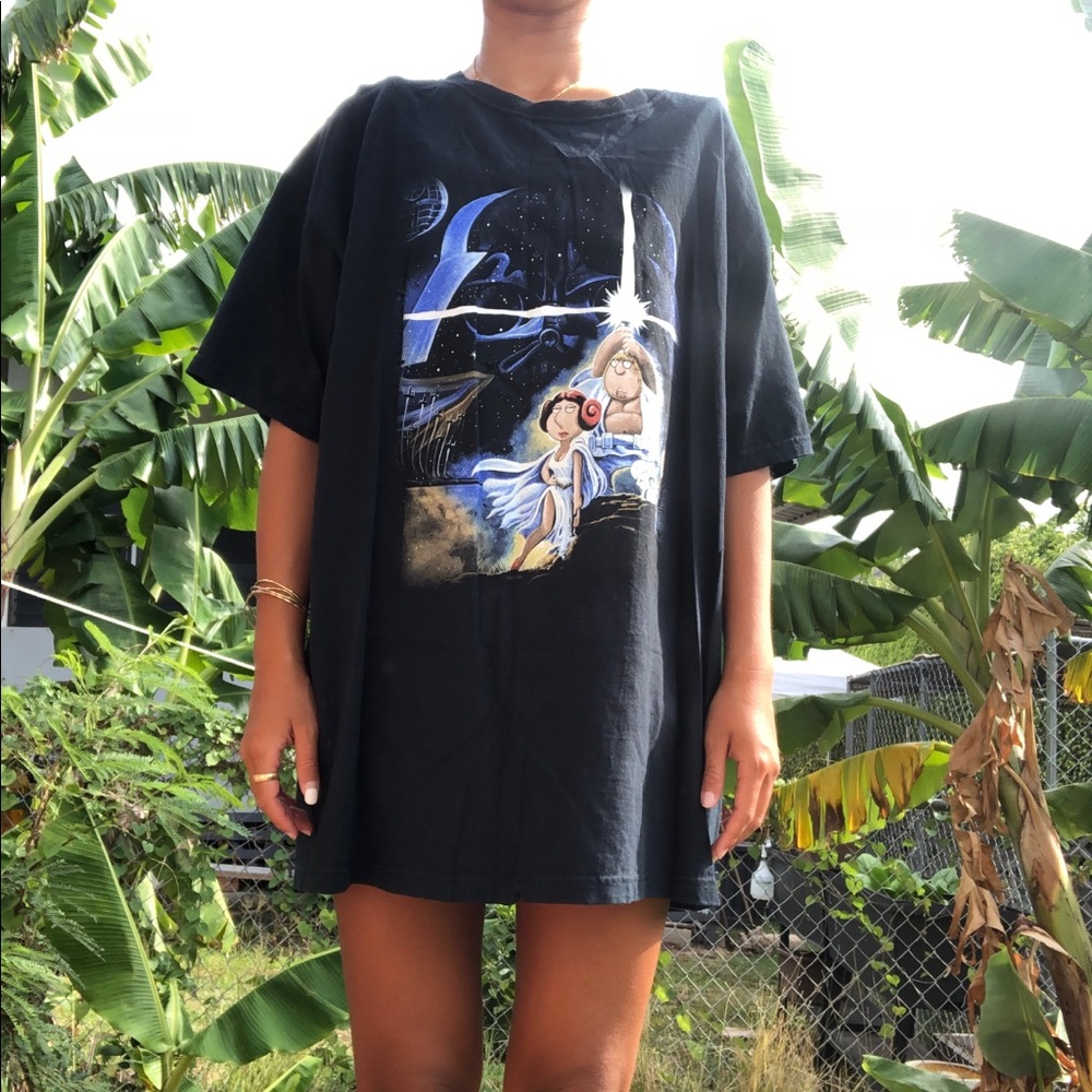 Big graphic tee 🧡